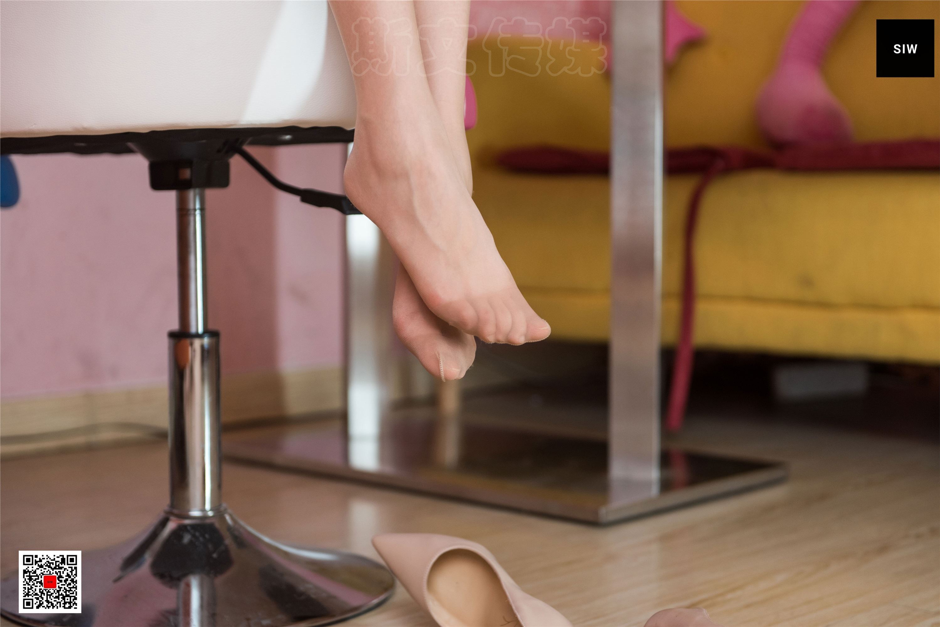 SIW斯文传媒 073 粉红女郎-雯静